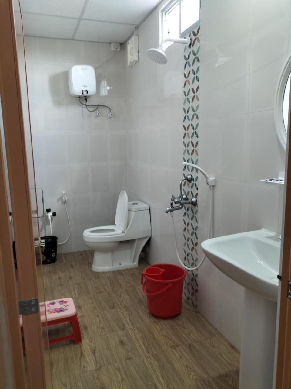 Hotel Executive Inn Hailakandi Esterno foto