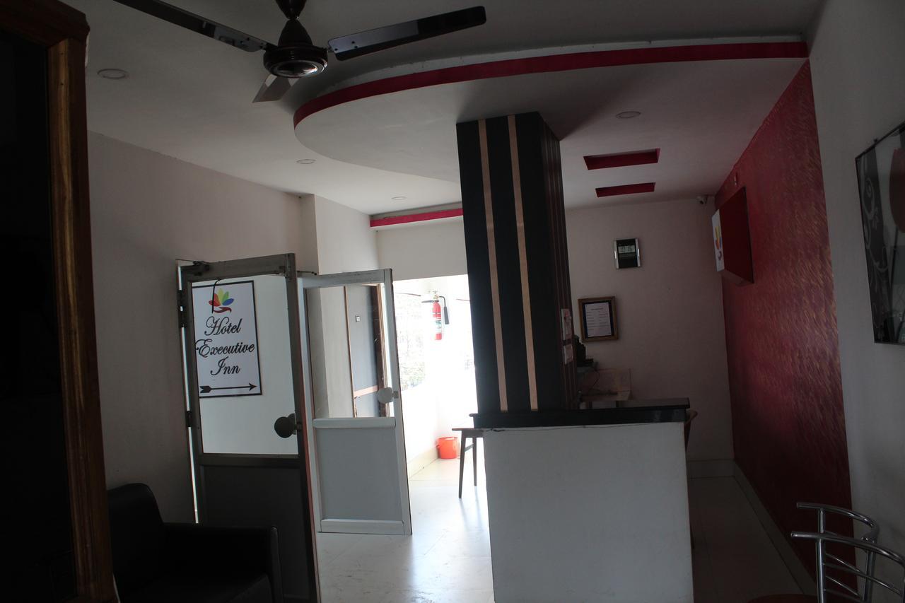 Hotel Executive Inn Hailakandi Esterno foto